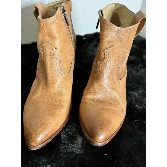 FRYE WM's Tan Reina's Camel Leather Booties Size 6.5 - Picture 5 of 6